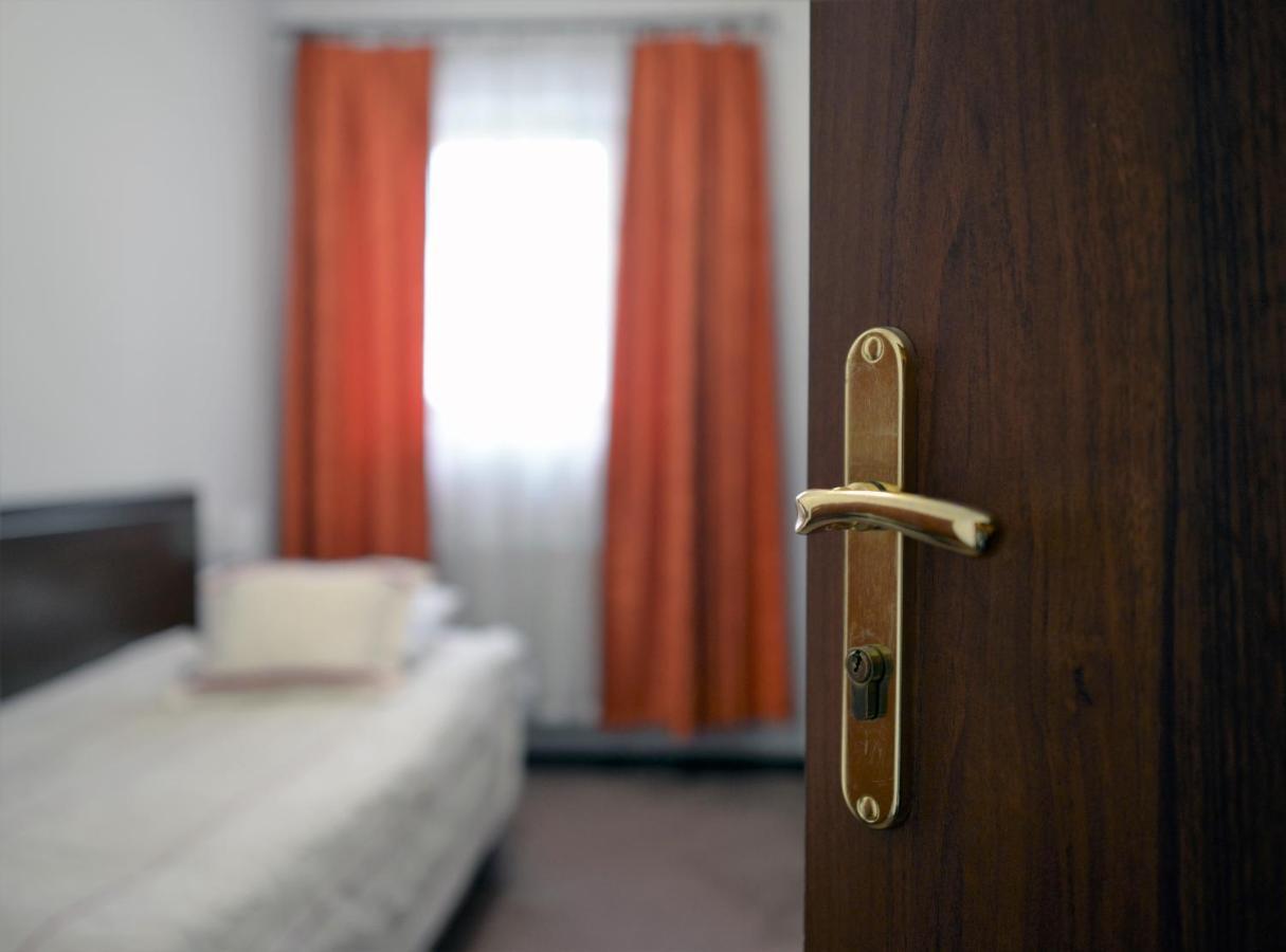Będzin Gosciniec Czarci Mlyn B&B 외부 사진