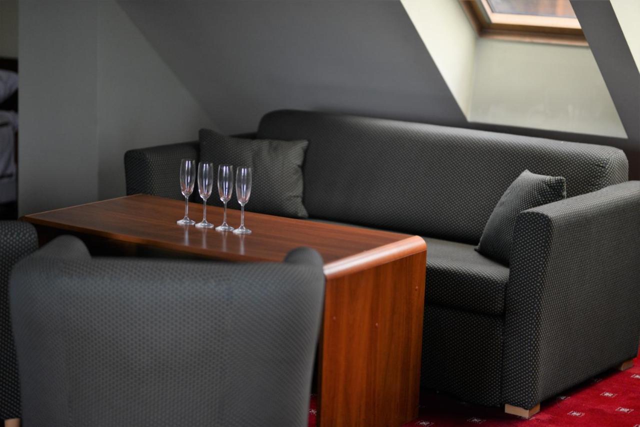 Będzin Gosciniec Czarci Mlyn B&B 외부 사진