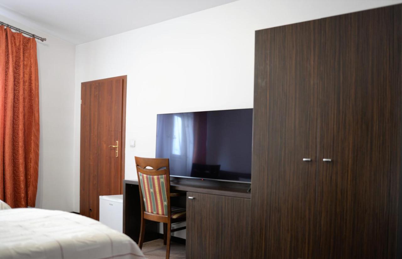 Będzin Gosciniec Czarci Mlyn B&B 외부 사진