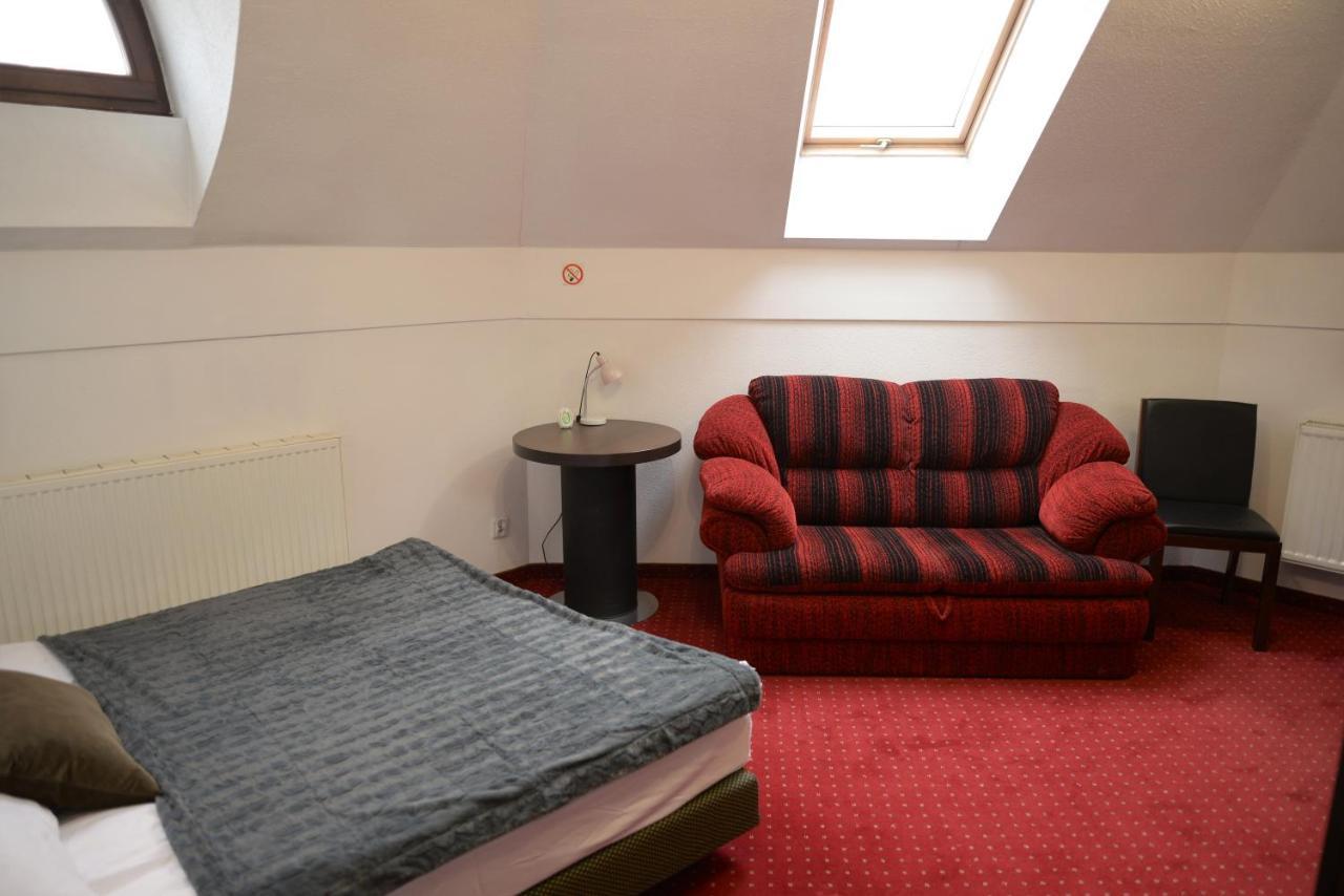Będzin Gosciniec Czarci Mlyn B&B 외부 사진