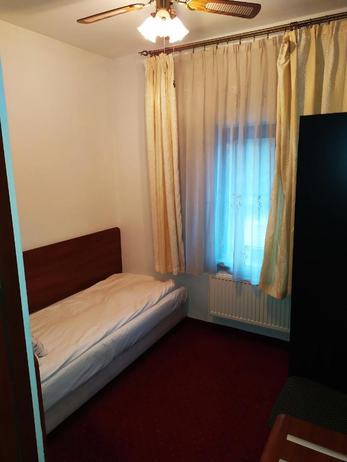 Będzin Gosciniec Czarci Mlyn B&B 외부 사진